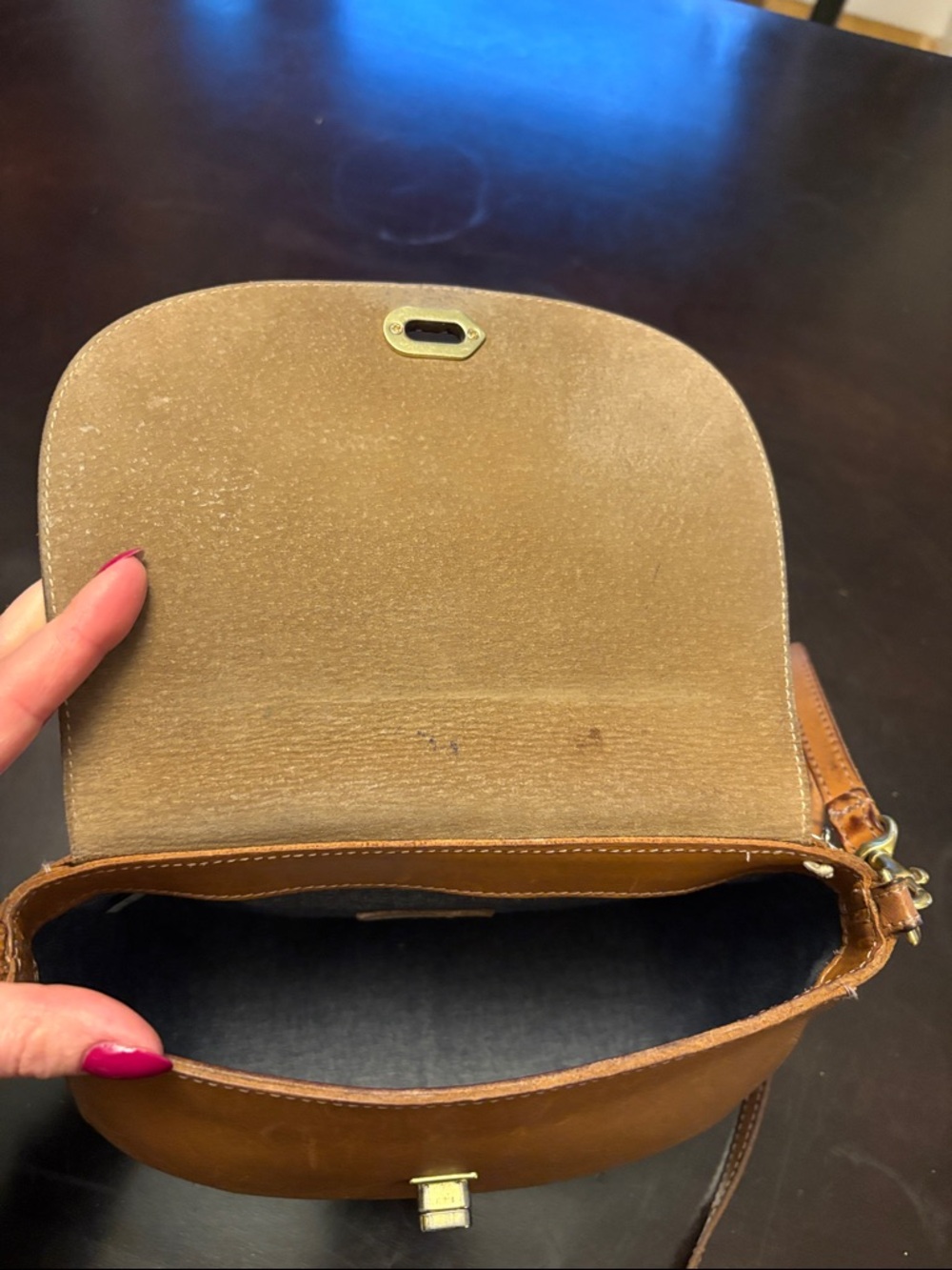 CLARE V Turnlock Classic Tan Leather Crossbody Shoulder Bag - Picture 9 of 11